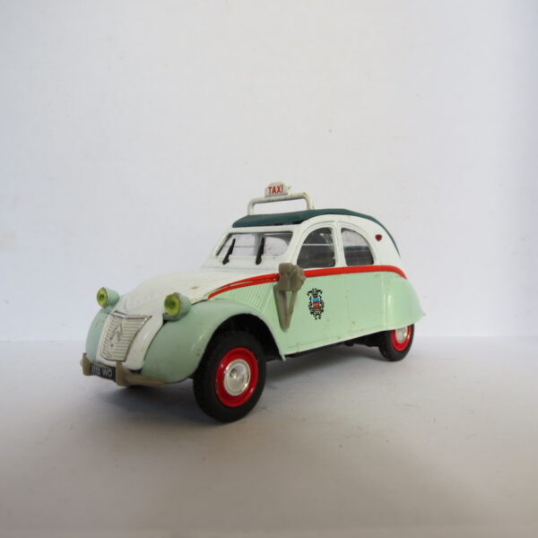 Lot de 30 2CV de collection. – Image 24